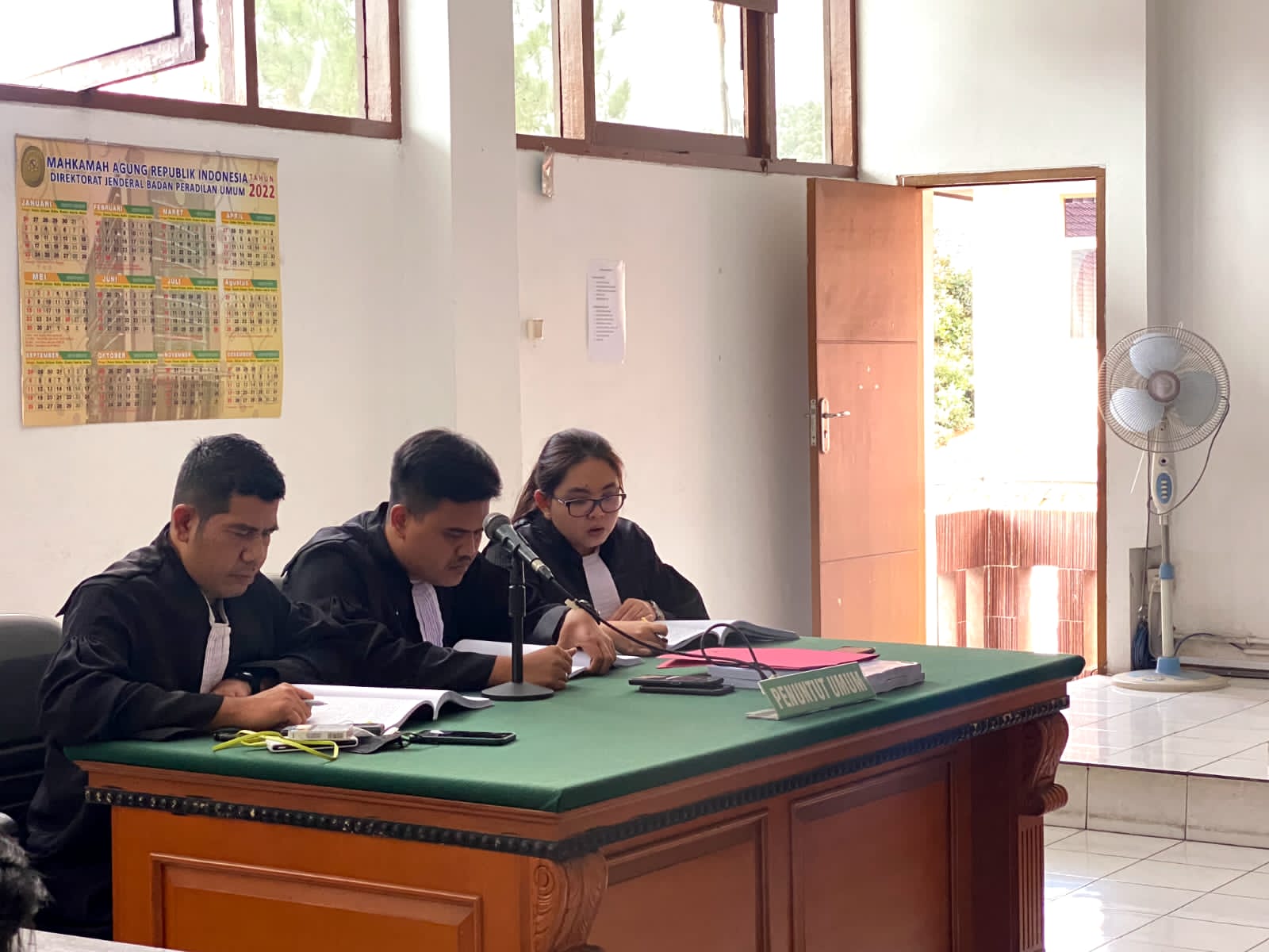 JPU Kejaksaan Negeri Kota Depok   Bacakan Tuntutan kepada Mantan Ketua KPU Titi Nurhayati di Pengadilan Tipikor Bandung