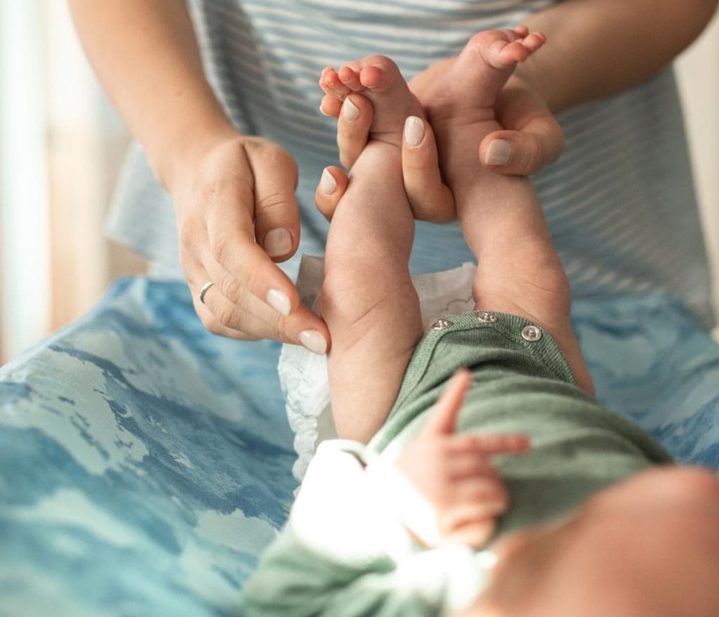 Dianjurkan produk yang digunakan pada bayi tidak mengganggu pH permukaan kulit atau merusak penghalang kulit. 