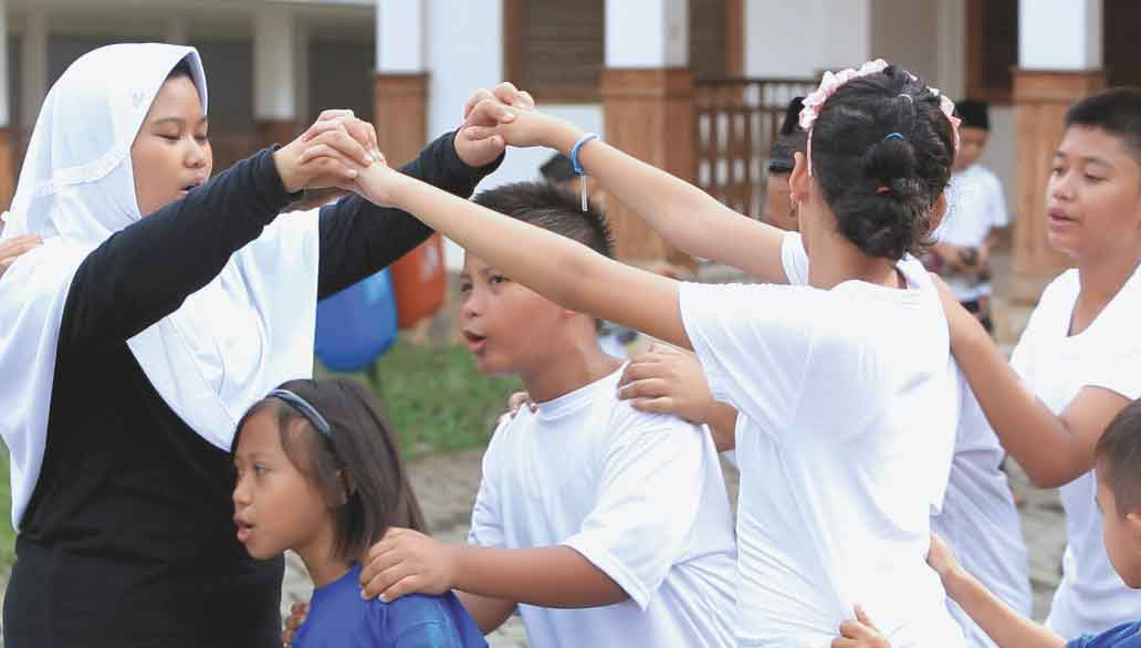 Permainan wak-wak gung.