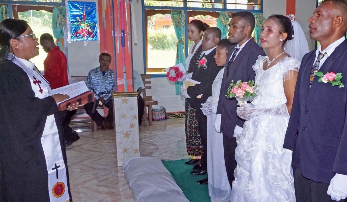 Teks Janji Pernikahan Kristen dan Katolik serta Doanya