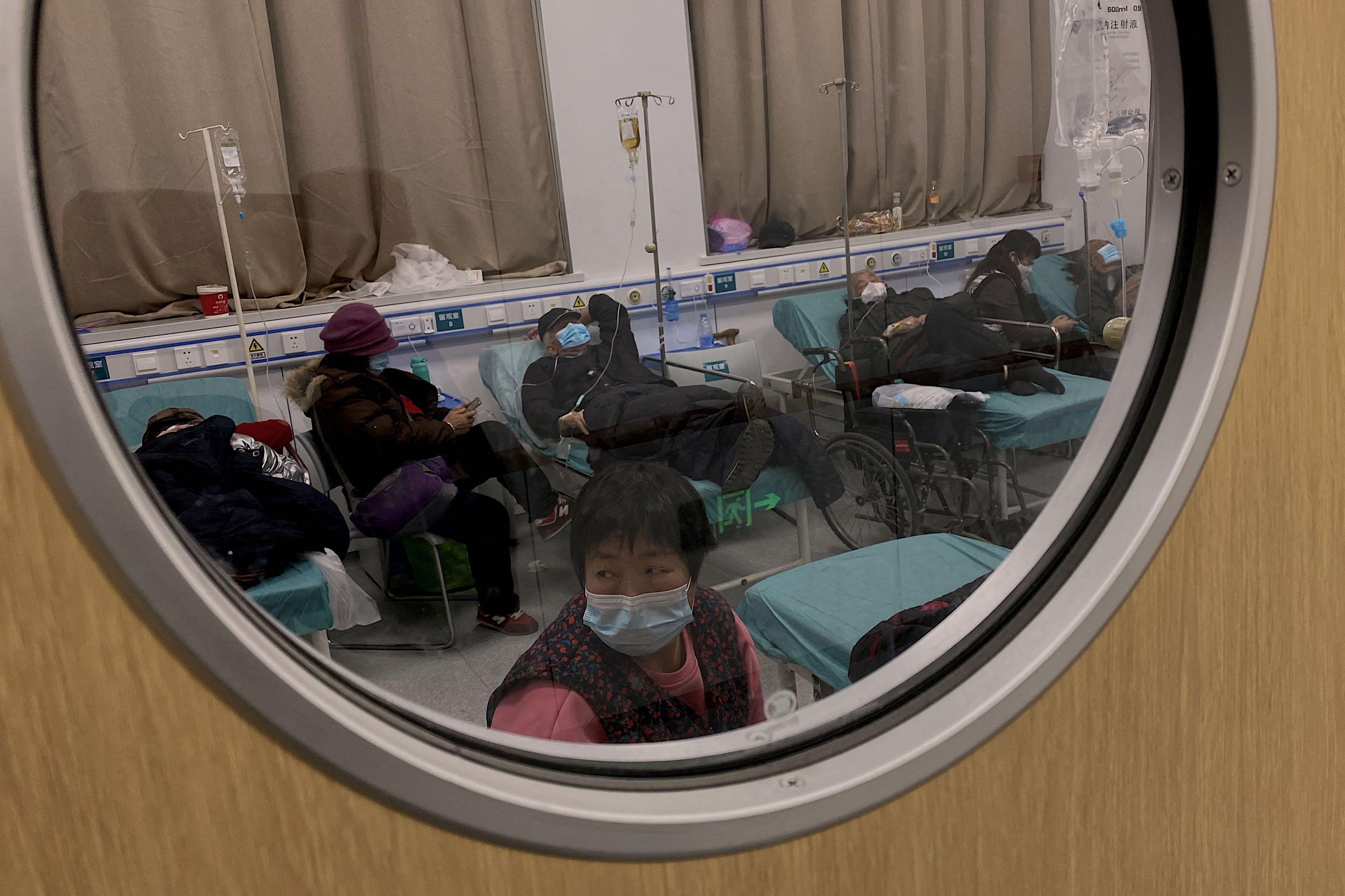Sejumlah pasien covid-19 dirawat di Rumah Sakit Tinanjin Nankai.