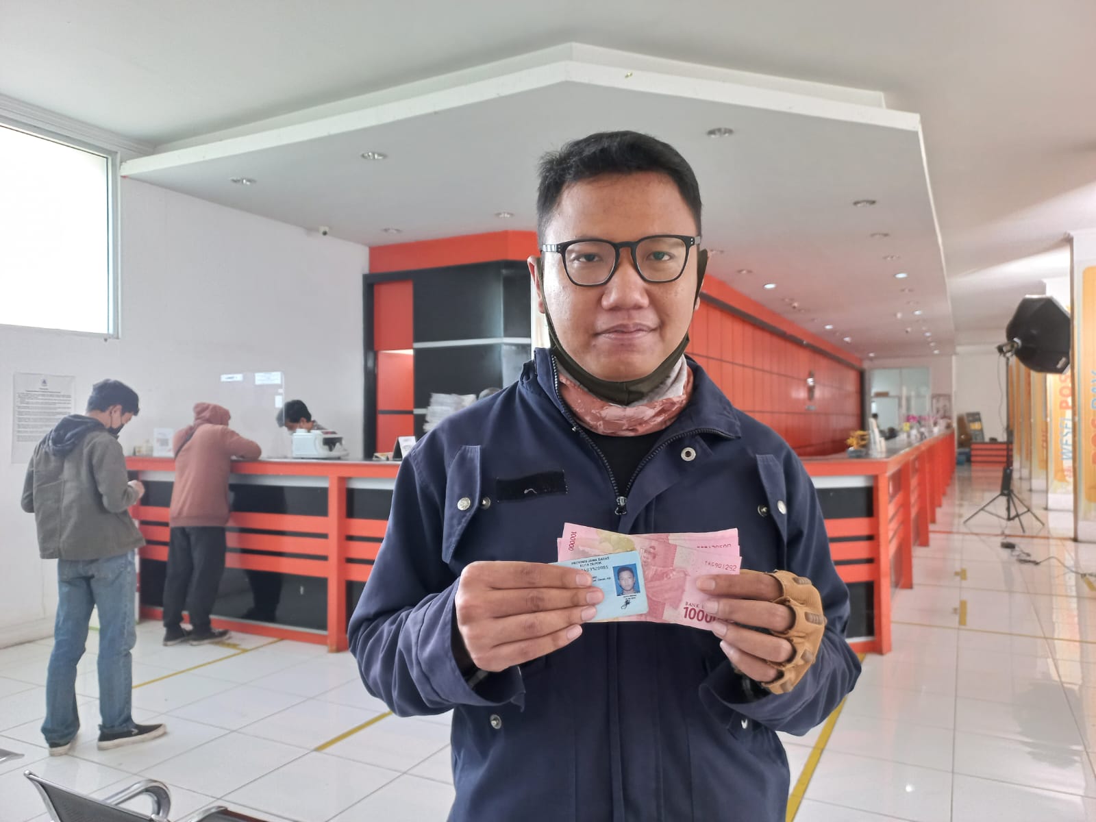 Penyaluran BSU melalui Pos Indonesia