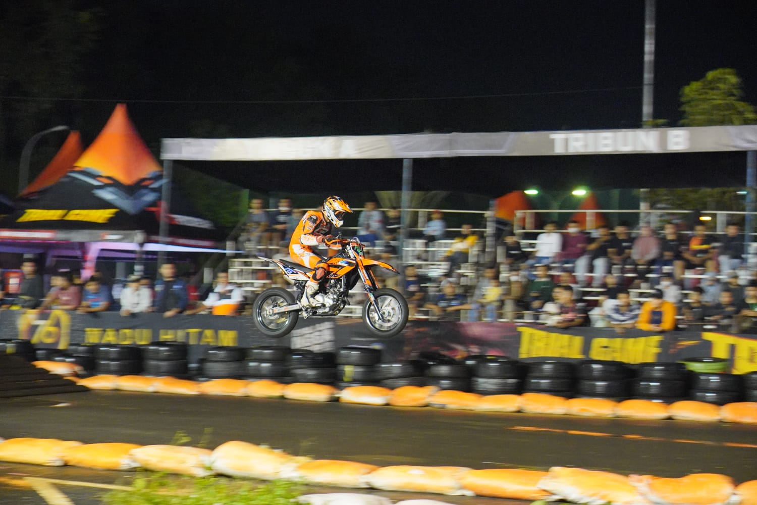 Para pembalap di ajang Trial Game Asphalt (TGA) putaran ketiga di Sirkuit Mijen, Semarang, Jawa Tengah.