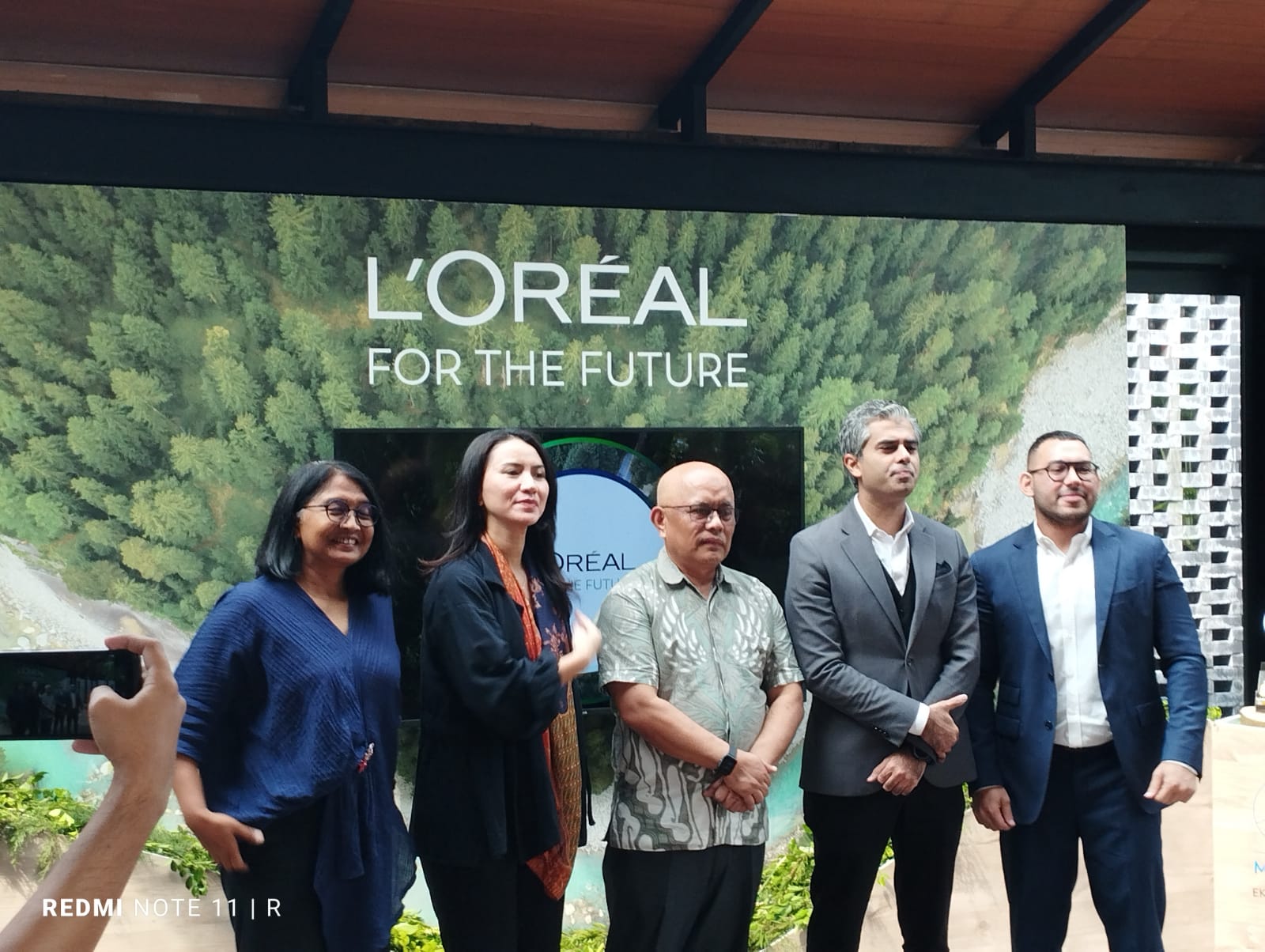 Konferensi pers  Loreal For The Future.