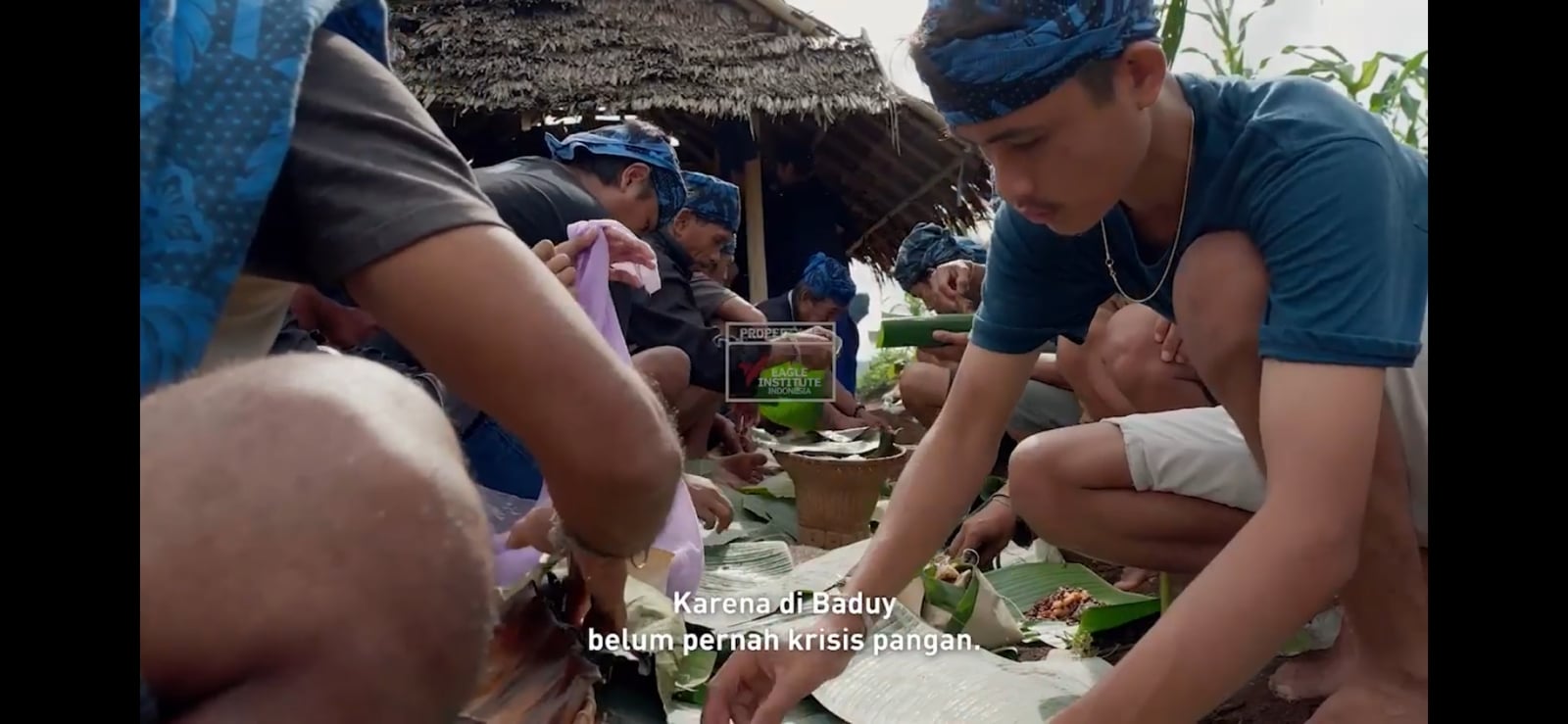 Adegan film Lima Pare