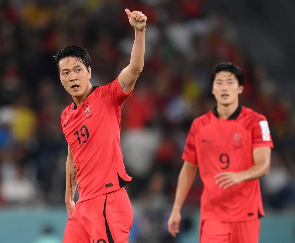 Kim Young-Gwon pencetak gol ke gawang Portugal