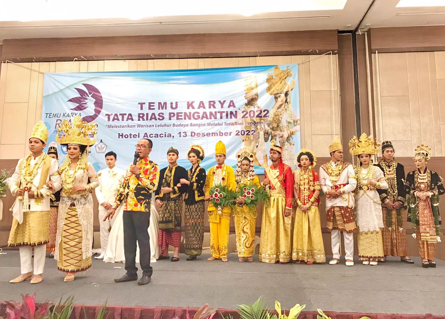 Gelaran Temu Karya Tata Rias Pengantin 2022 yang digelar di Hotel Acacia, Jakarta, Selasa (13/12).