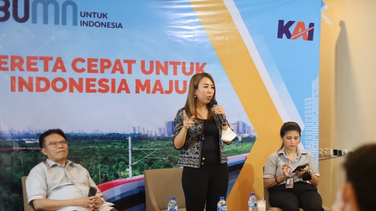 Anggota Komisi VI DPR RI Sondang Tampubolon saat sosialisasi Kereta Cepat Untuk Indonesia Maju