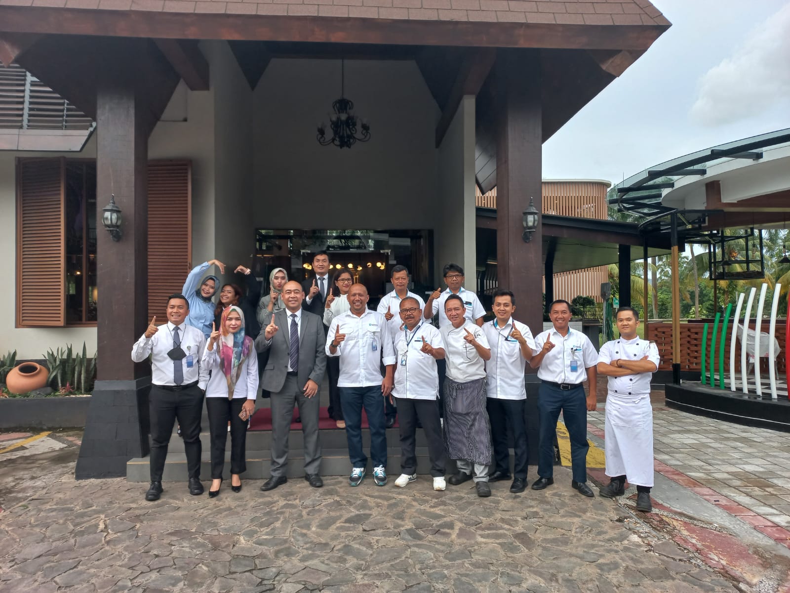 Manajemen  Royale Krakatau