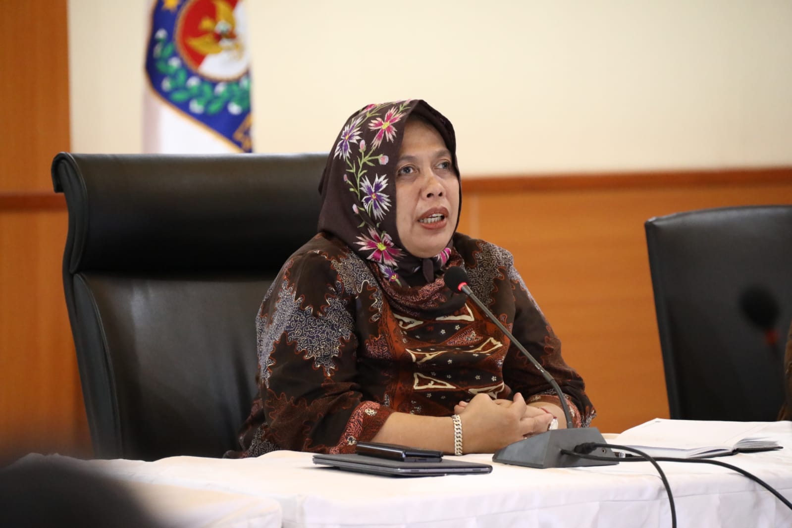 Sekretaris Badan Litbang Kemendagri Kurniasih