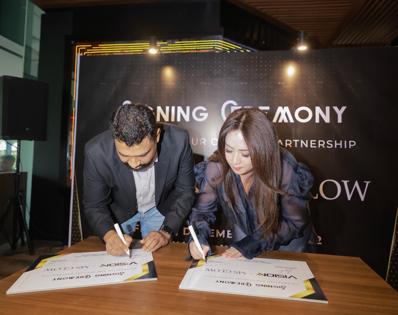 Acara penandatanganan kesepakatan di Wasabae Resto, Kawasan Kebon Sirih, Jakarta Pusat pada Jumat (2/12).