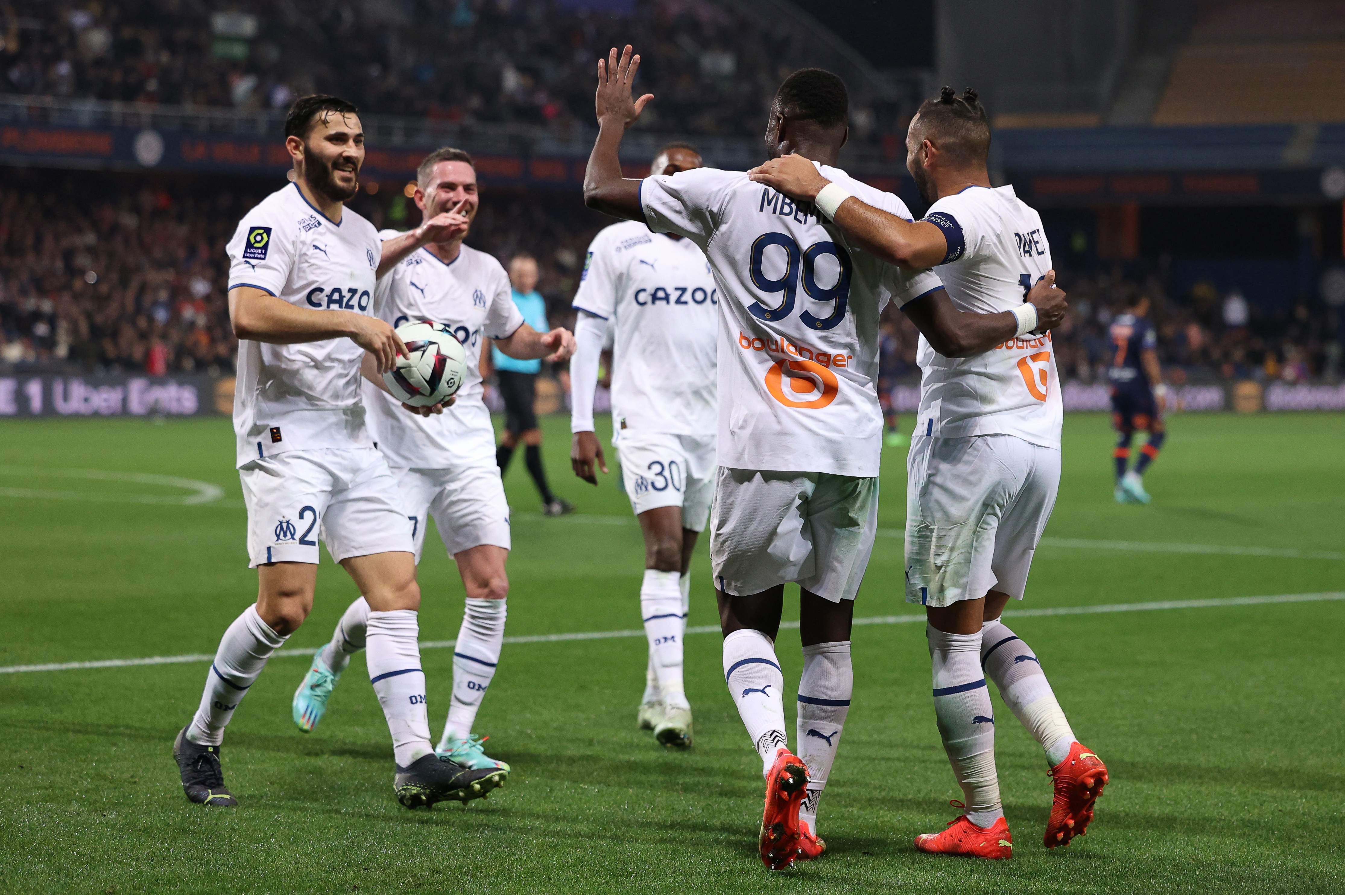 Para pemain Marseille melakukan selebrasi usai mencetak gol ke gawang Montpellier di laga Ligue 1.