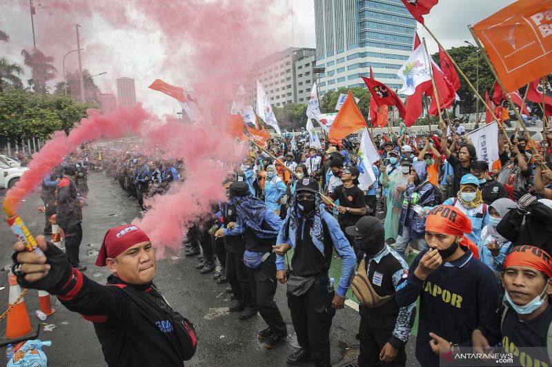 Demonstrasi tolak UU Cipta Kerja
