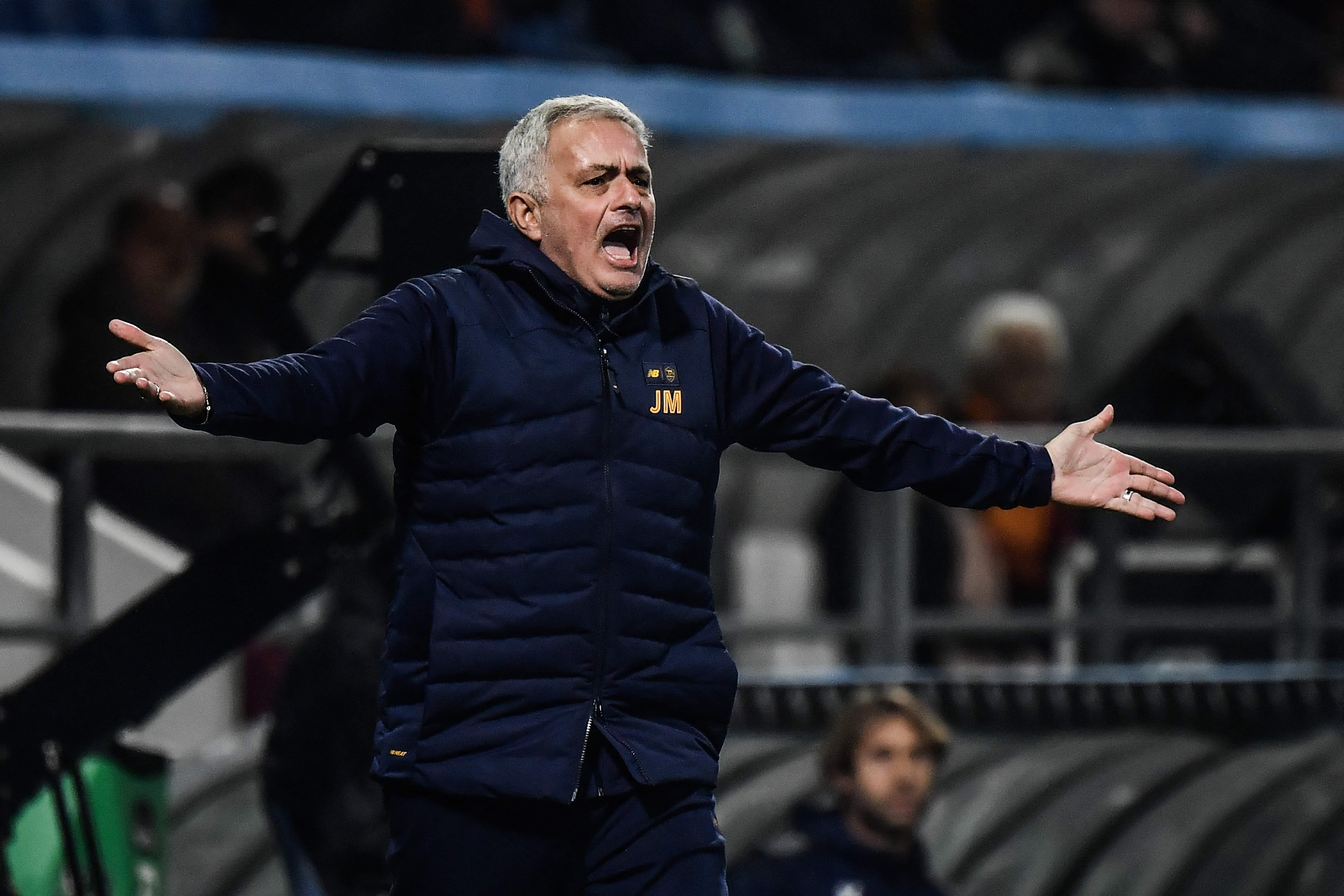 Pelatih AS Roma Jose Mourinho