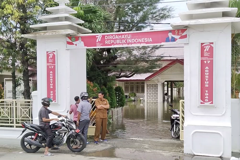 Kantor Pemerintahan Kabupaten Pidie, Aceh, terendam banjir