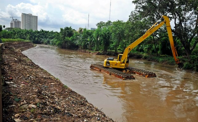 Ilustrasi - Normalisasi sungai