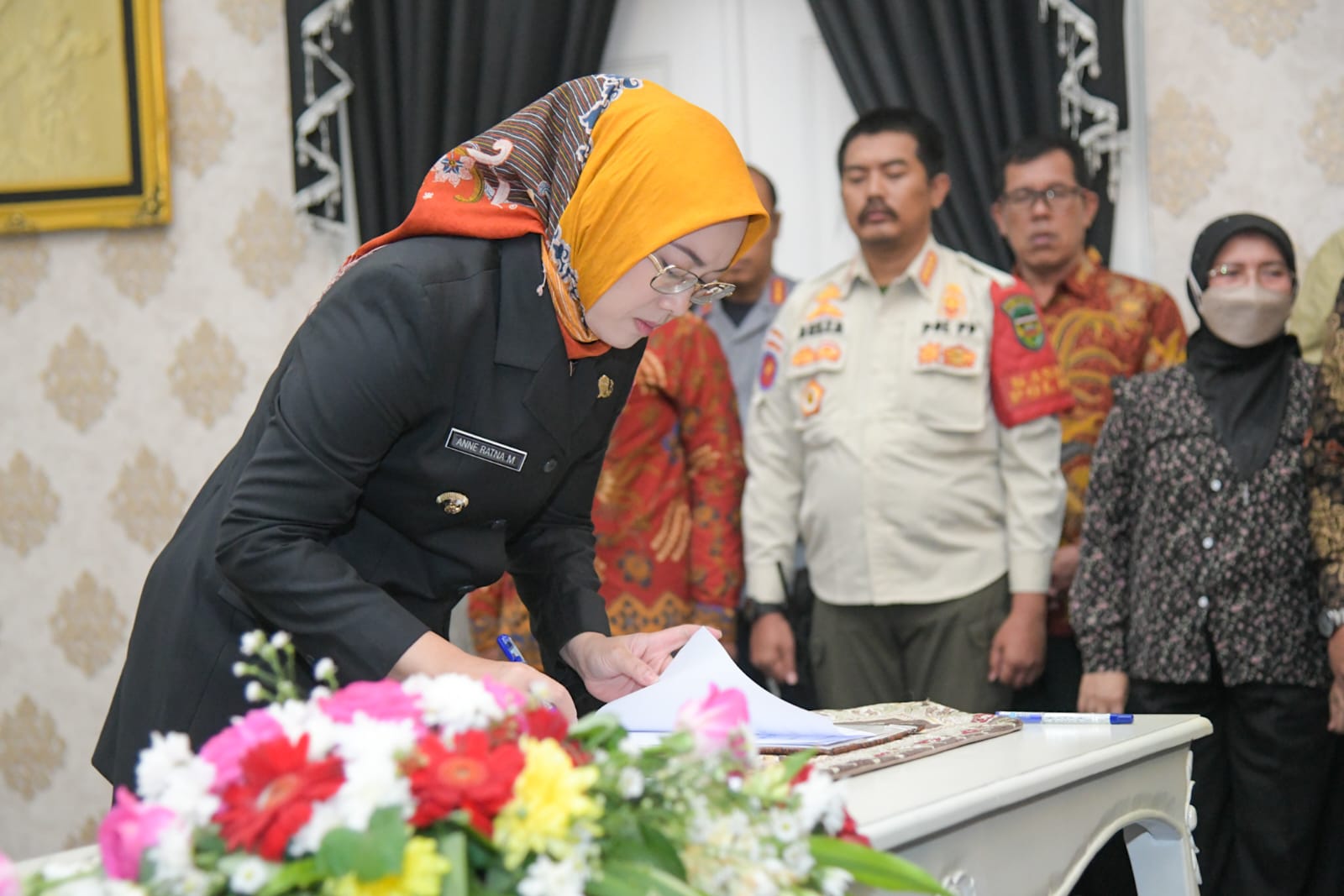 Bupati Purwakarta Anne Ratna Mustika