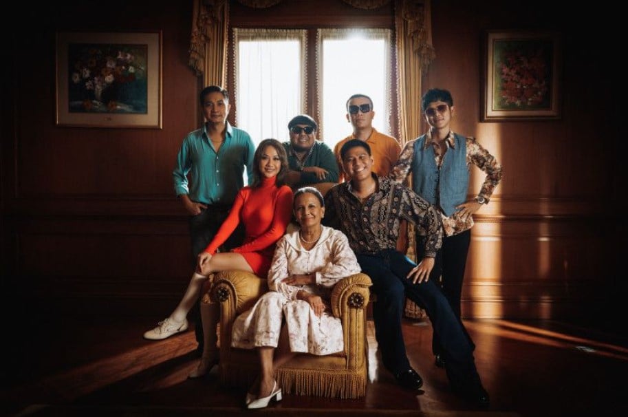 Diskoria bersama Laleilmanino, serta BCL menghadirkan lagu perayaan menyambut babak baru Badai Telah Berlalu.