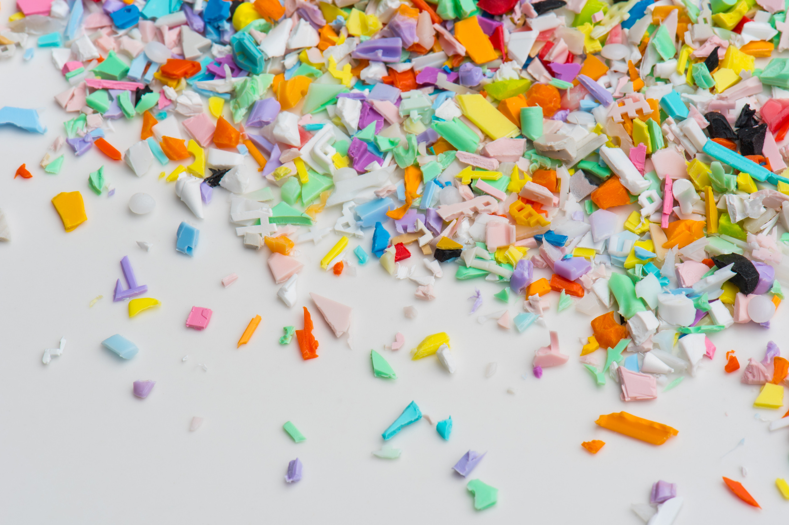 Zat Phthalate yang lazim terdapat pada plastik dapat menyebabkan gangguan kesehatan hingga lintas generasi. 