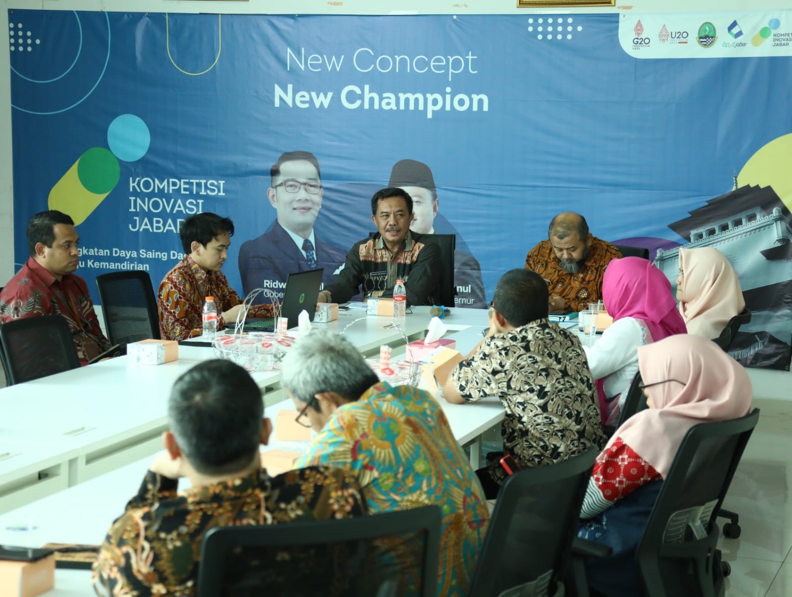 kepala BSKDN Kemendagri Yusharto Huntoyungo beraudiensi dengan BP2D Jabar