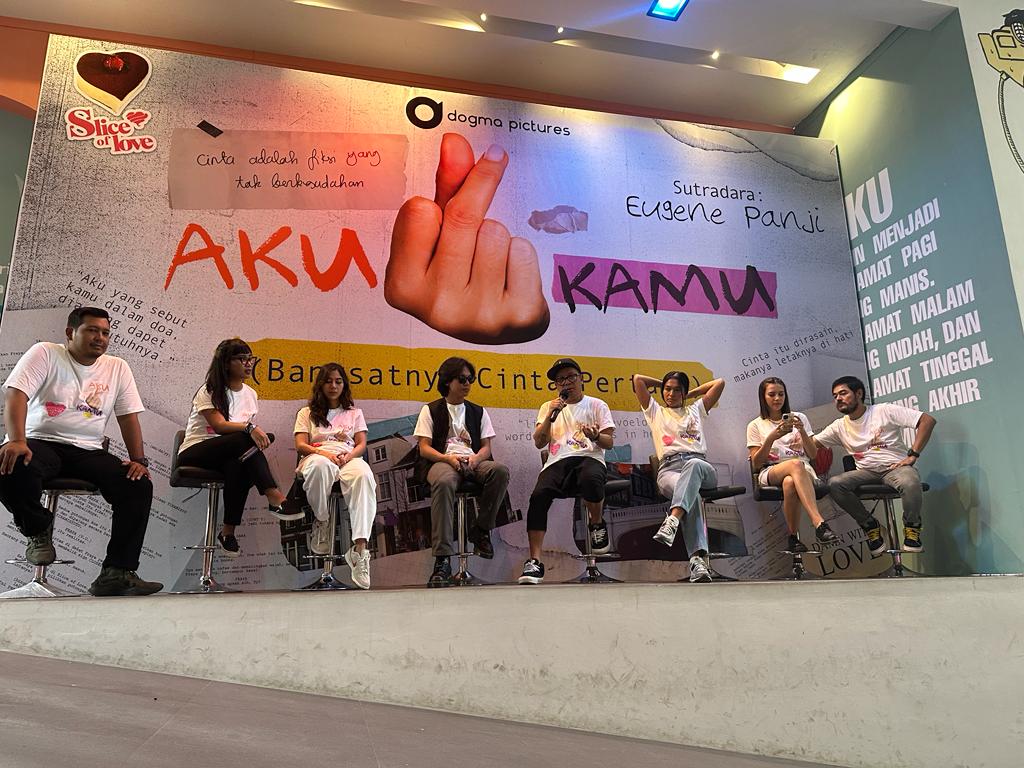 Film Aku Apanya Kamu Bangsatnya Cinta Pertama.