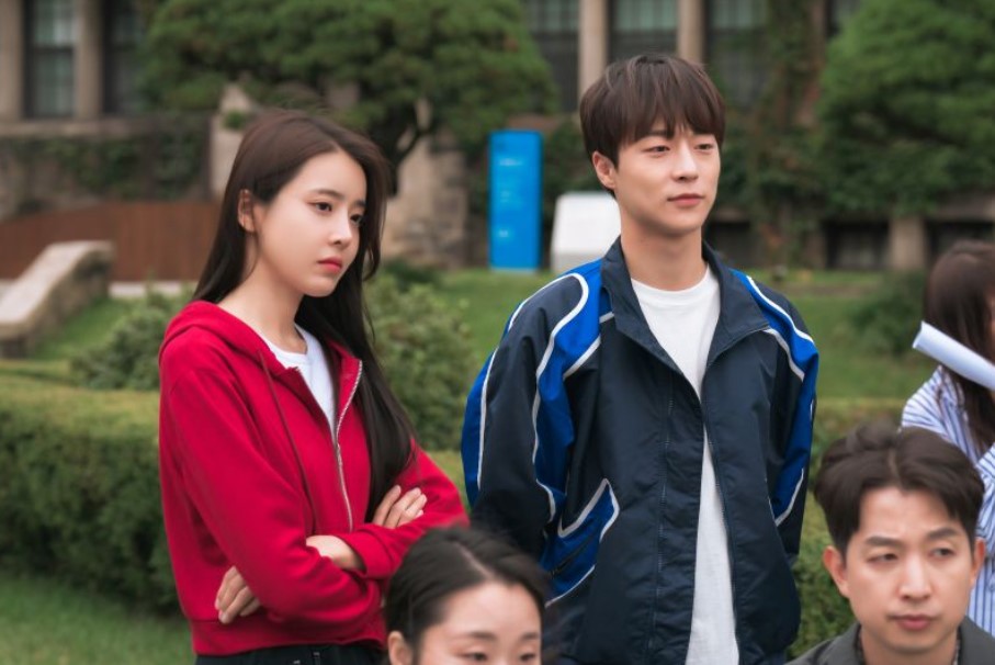 Cuplikan adegan serial drama Korea Cheer Up