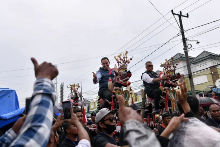 Anies Baswedan di Lombok.