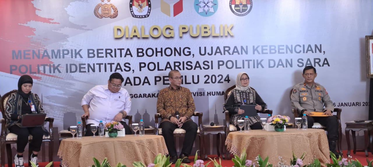  Dialog Publik 