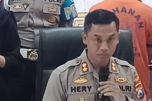 Kapolres Jember AKBP Hery Purnomo saat konferensi pers di Mapolres Jember.