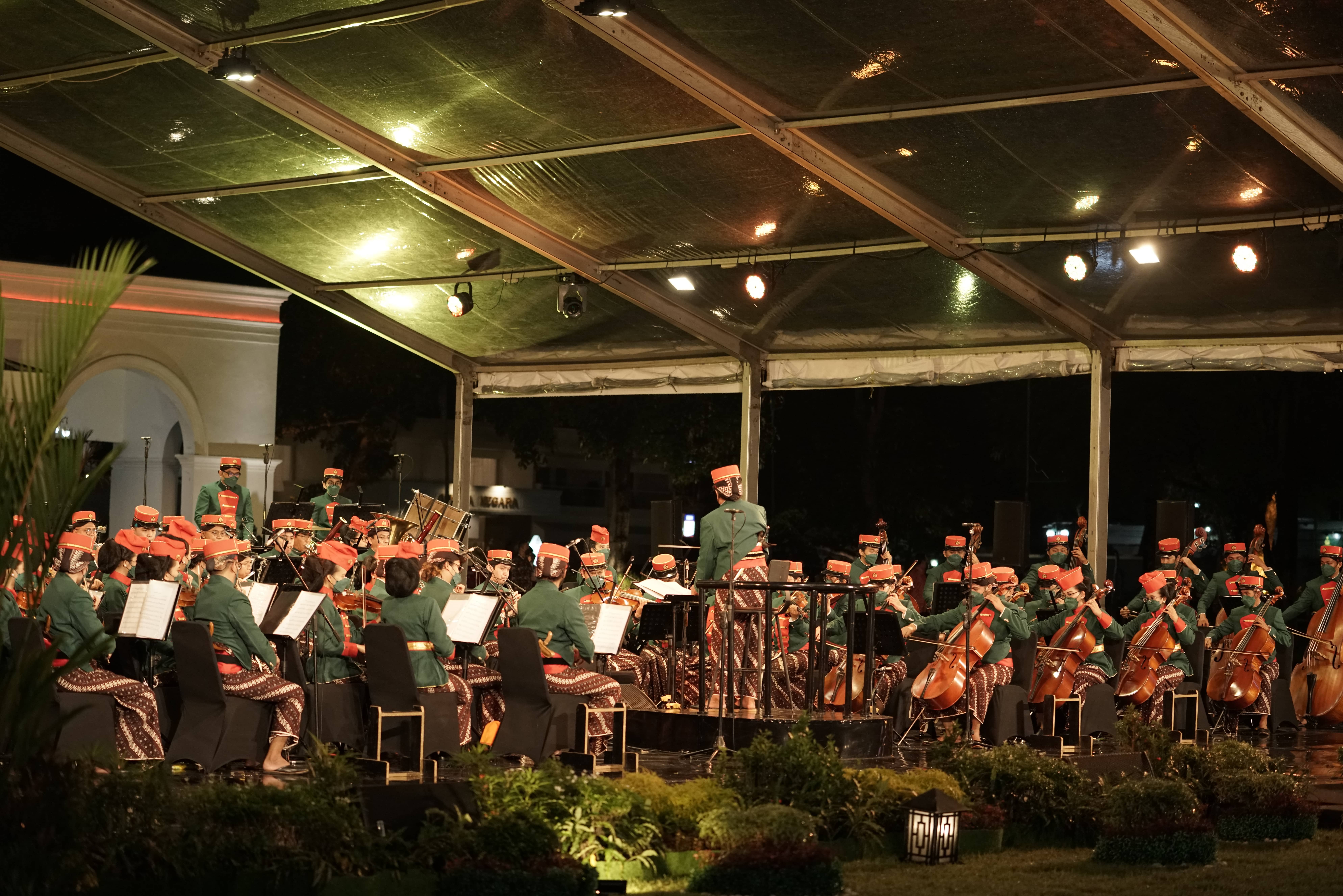 Penampilan Yogyakarta Royal Orchestra