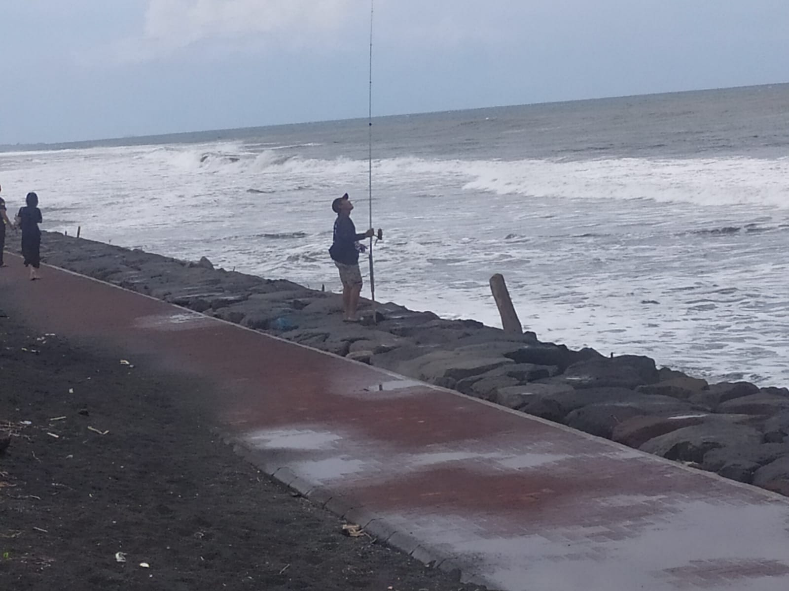 Salah satu pantai di kawasan Kabupaten Gianyar, Bali, yang berpotensi mengalami gelombang tinggi.