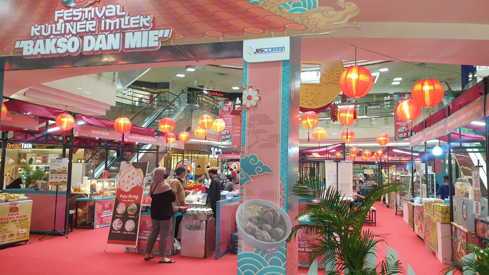 Cibubur Junction mengambil tema Festival kuliner imlek “Bakso dan Mie