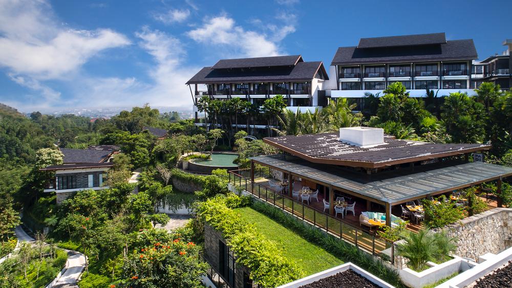 Pullman Ciawi Vimala Hills menyambut perayaan tahun baru internasional dan Tahun Baru Imlek dengan sajian menarik.