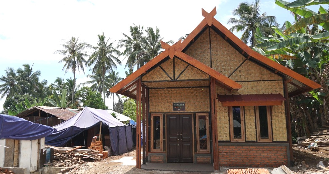 Rumah hunian sementara bagi penyintas gempa bumi Cianjur. 