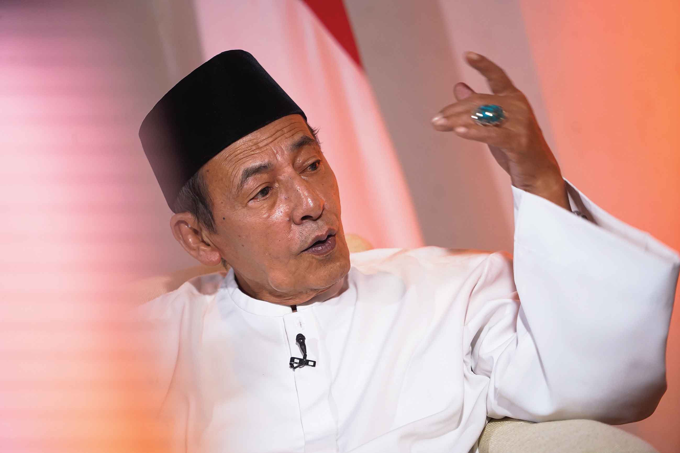  Maulana Habib Luthfi bin Yahya.