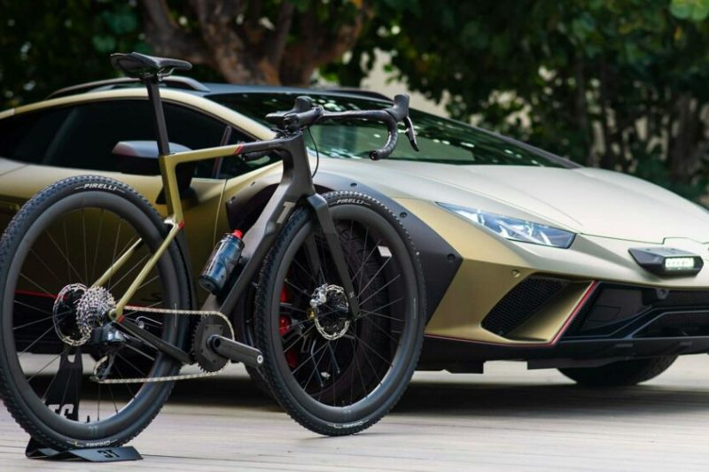 Sepeda 3T Exploro Racemax x Huracán Sterrato produk kolaborasi dengan Lamborghini 