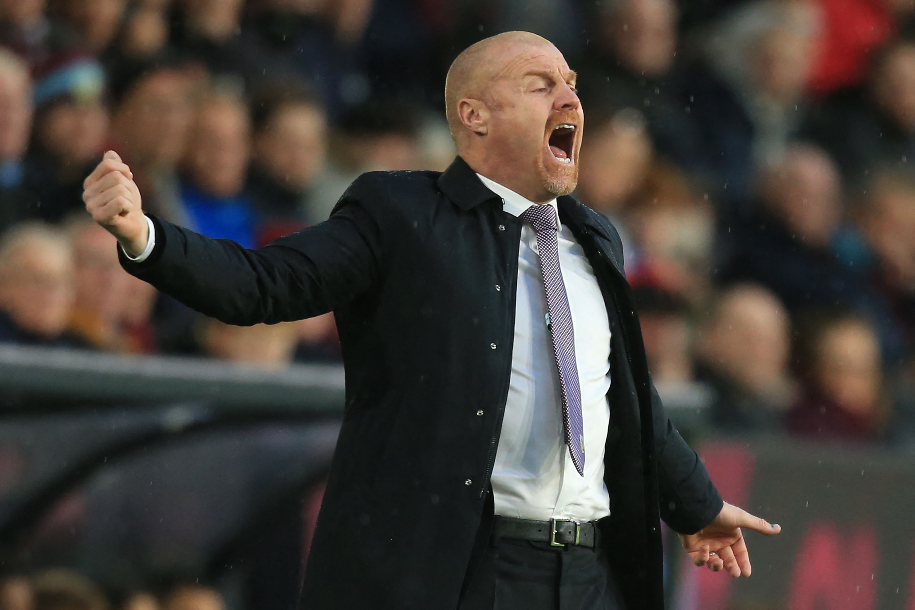 Mantan pelatih Burnley Sean Dyche dikabarkan menjadi kandidat terkuat menduduki posisi manajer Everton.