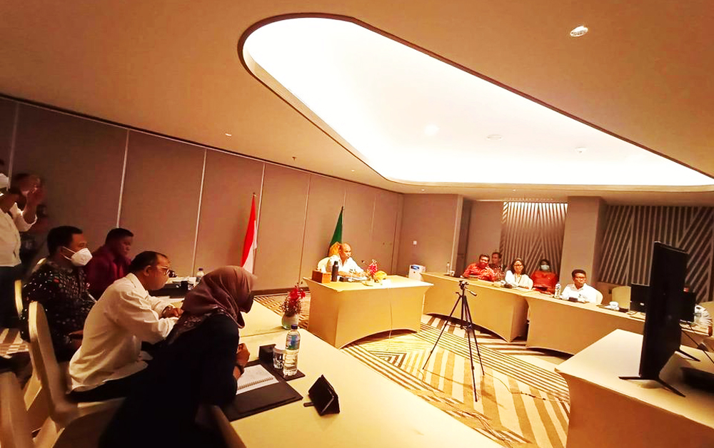 Gubernur NTT Viktor Laiskodat saat memberikan keterangan terkait program transformasi digital