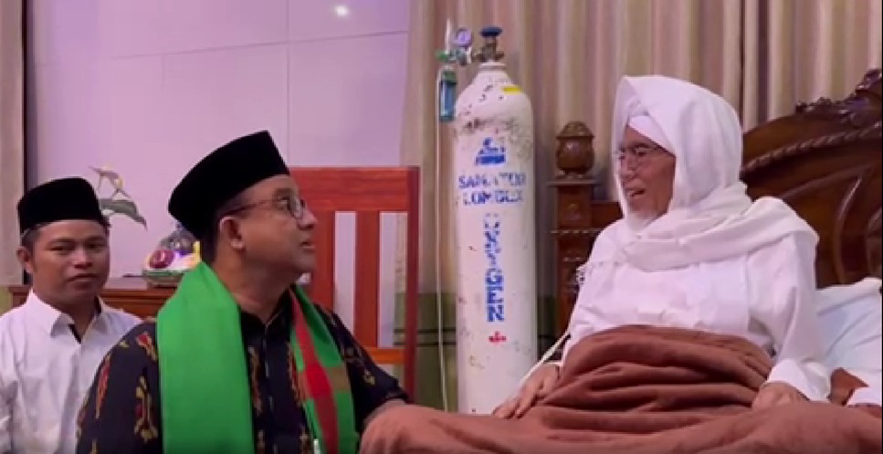 Anies Baswedan mengunjungi Pondok Pesantren Qamarul Huda yang berada di Desa Bagu, Kecamatan pringgarata, Lombok, Selasa (31/1/2023).