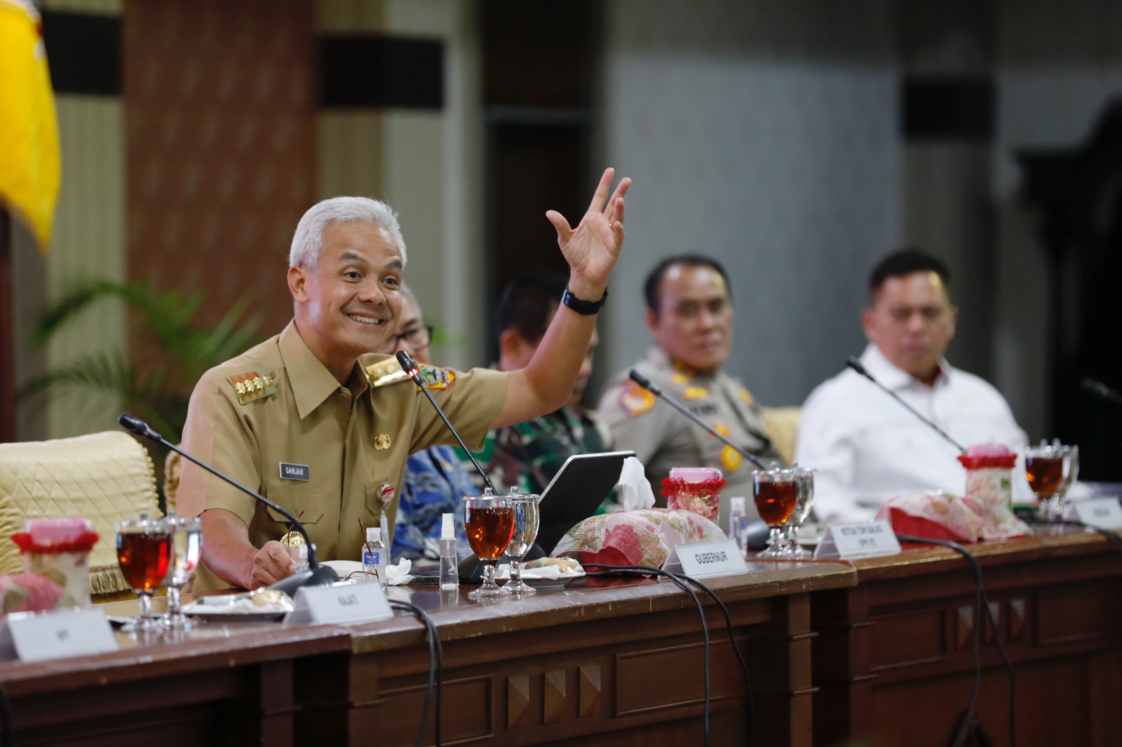 Gubernur Jateng Ganjar Pranowo, menerima kunjungan kerja DPR RI dalam rangka melakukan sosialisasi Program Legislasi Nasional (Prolegnas) 20