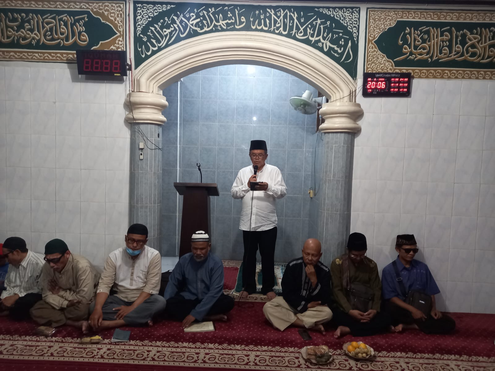 kegiatan berbagi Musholla Almuminun