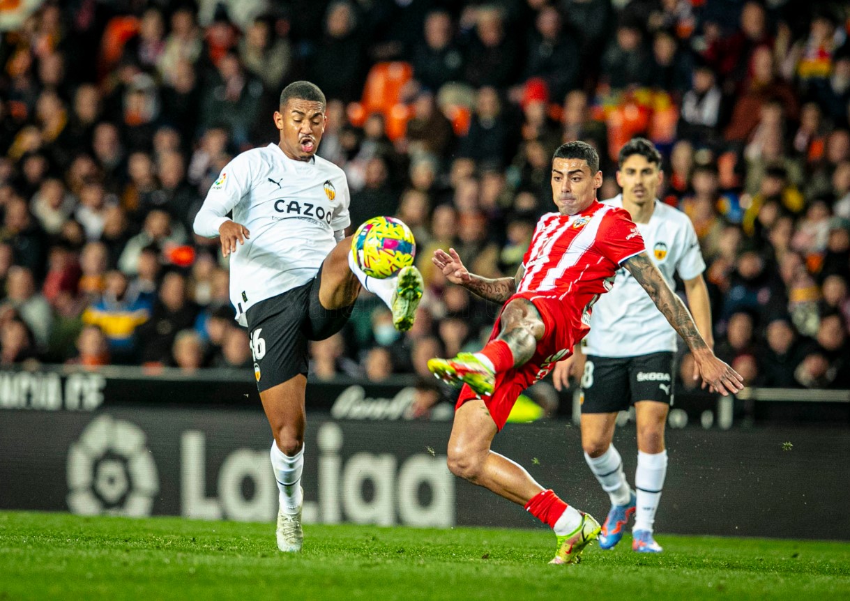 Laga La Liga antara Valencia dan Almeria