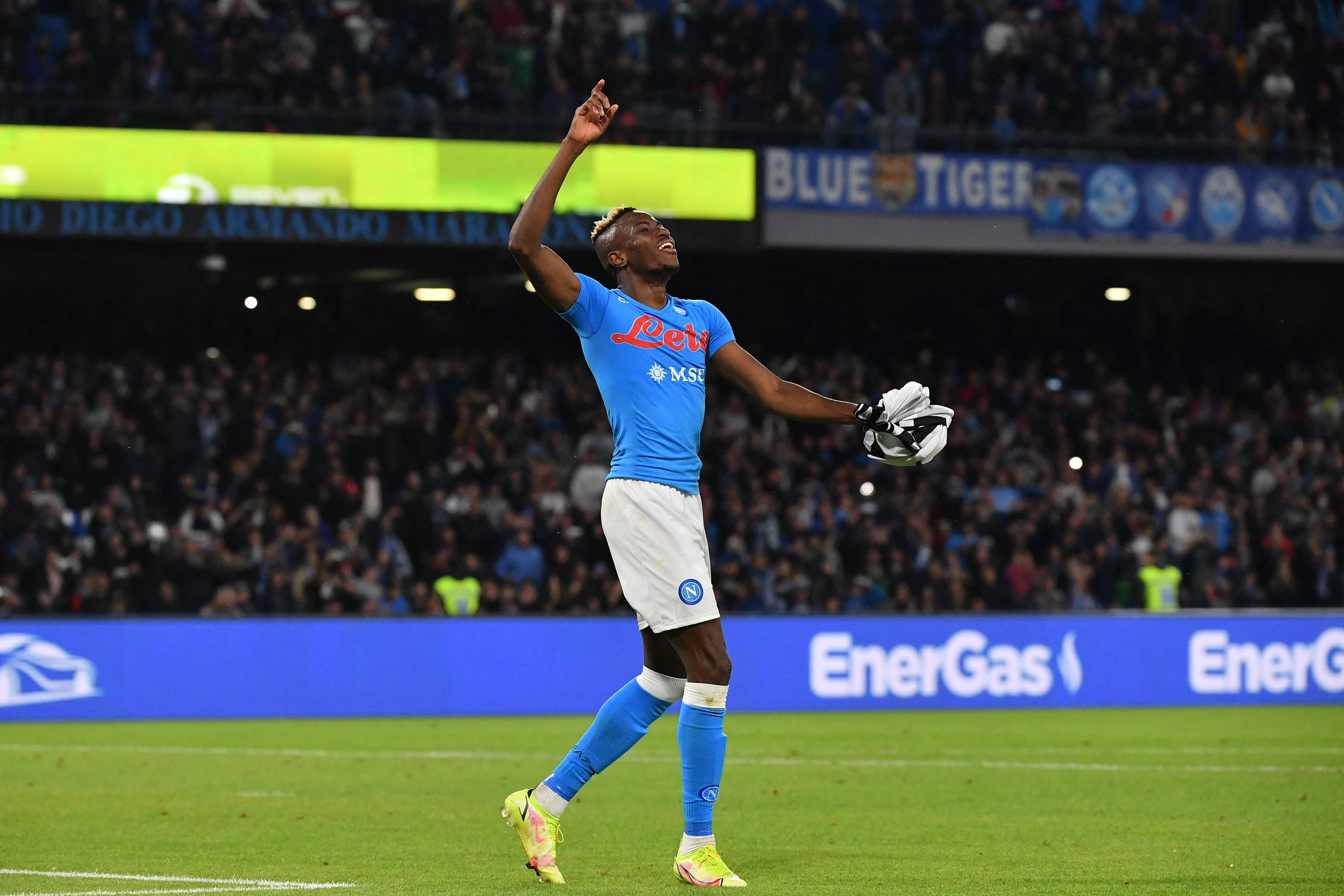 Penyerang Napoli, Victor Osimhen, berselebrasi setelah menjebol gawang Udinese di Liga Serie A.