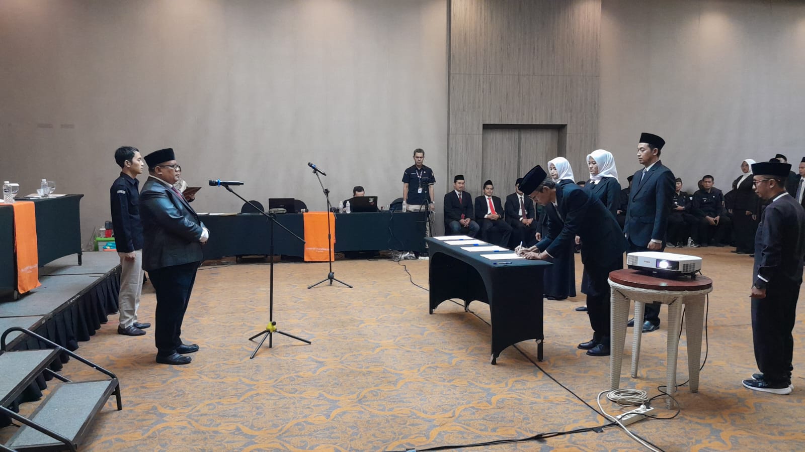 KPUD Purwakarta Lantik 85 Anggota Panitia Pemilihan Kecamatan