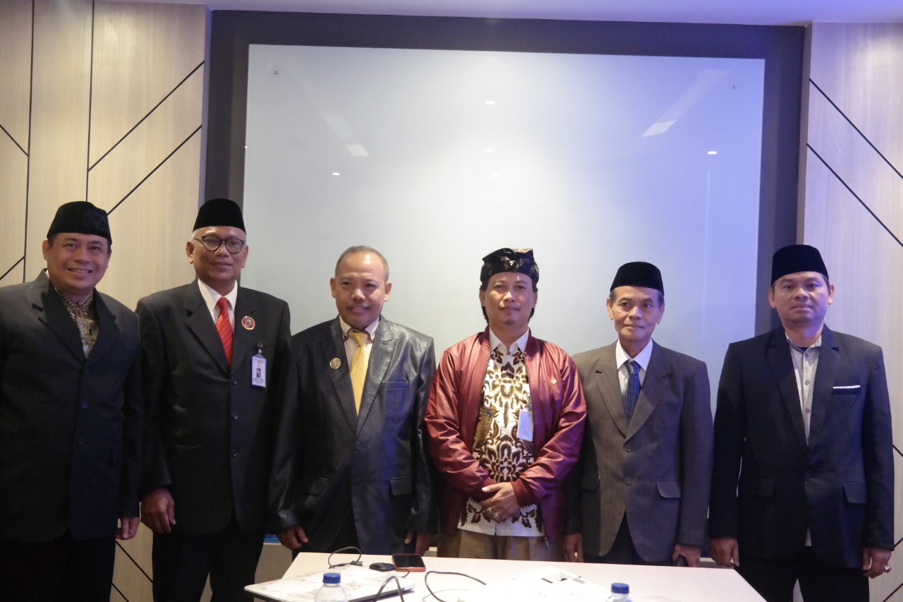 Prof. Dr. Mohammad Soleh Ridwan sebagai Main Representative UN Ecosoc (tengah).