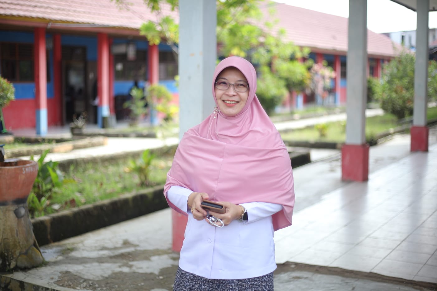  Emy Rosana Saleh, pejuang pendidikan yang ikut dalam program PINTAR