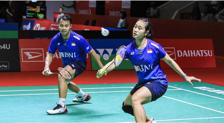 Ganda campuran Indonesia Rehan Naufal Kusharjanto/Lisa Ayu Kusumawati 