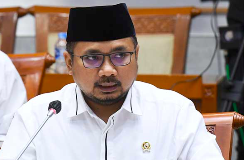 Yaqut Cholil Qoumas.