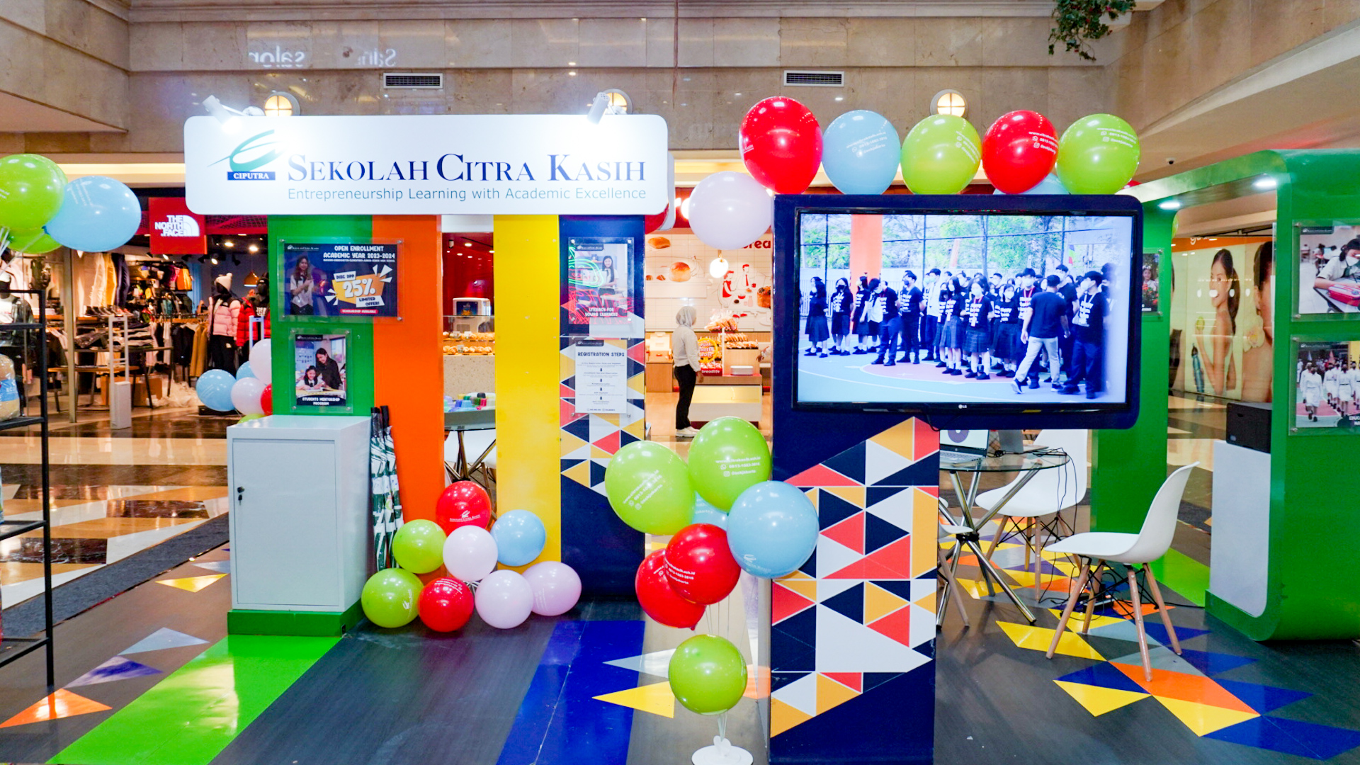 Sekolah Citra Kasih CitraGarden menggelar pameran di Mall Puri Indah, Jakarta Barat, 3-8 Januari 2023.