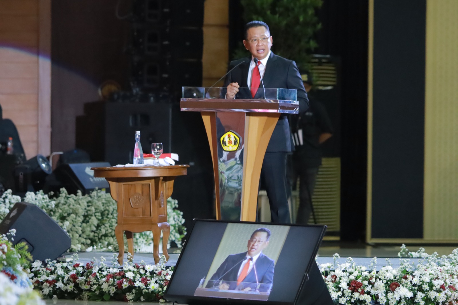Ketua MPR RI Bambang Soesetyo saat sidang doktoral di Kampus Universitas Padjajaran Bandung, Sabtu (28/1/2023)